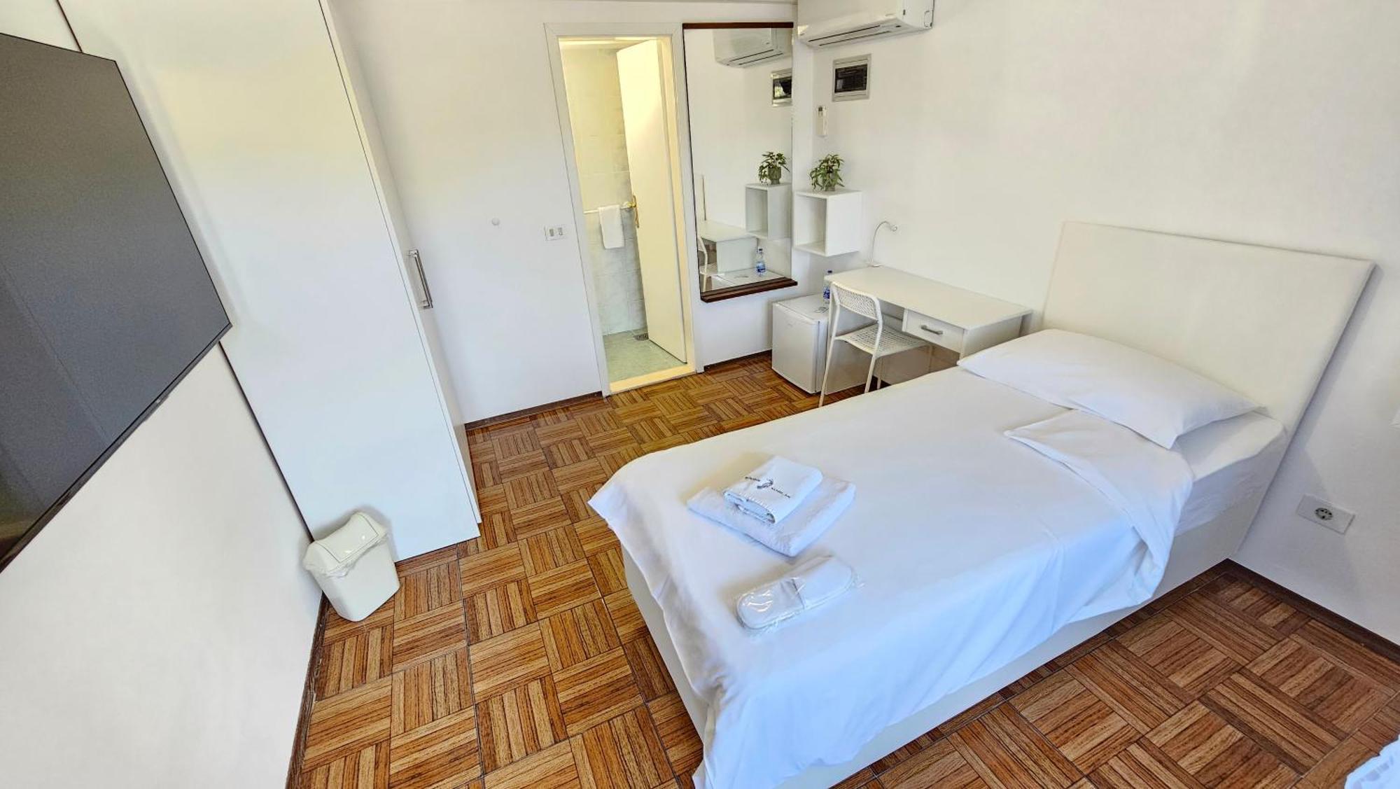 Rooms Koblar Порторож Стая снимка